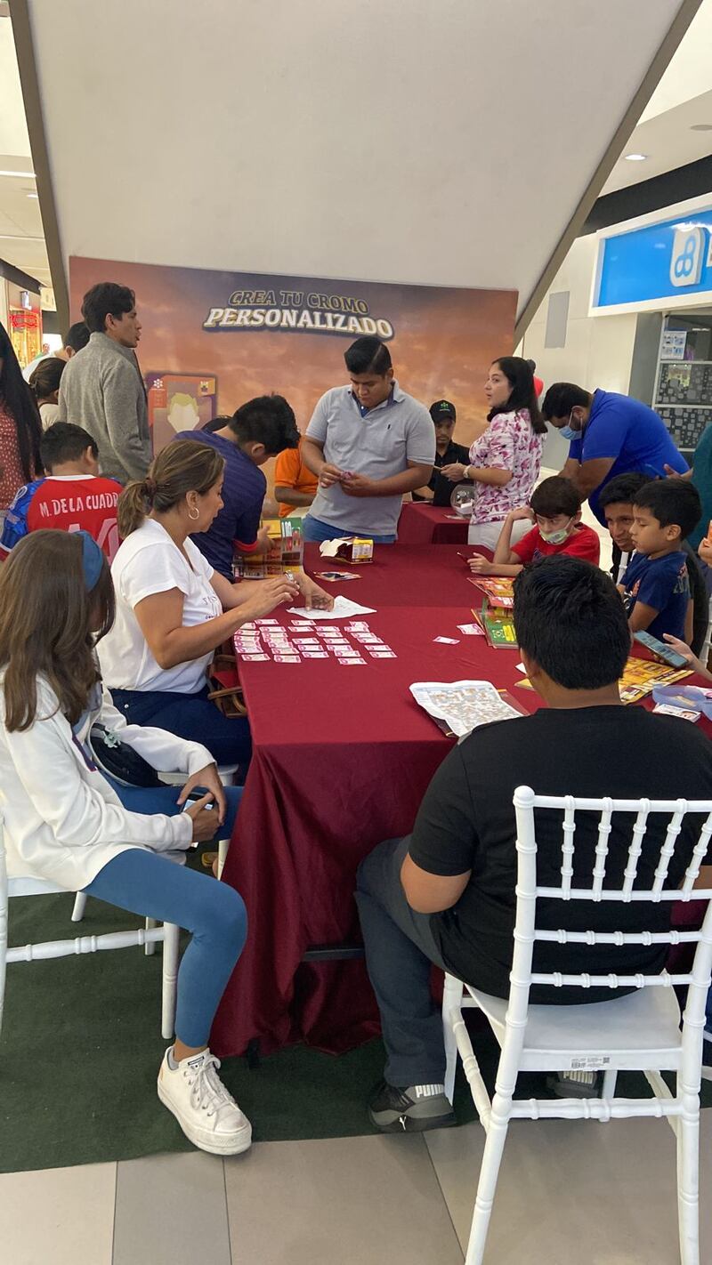 En esta dinámica, los clientes podrán cambiar cromos del mundial que tengan repetidos y conseguir los que faltan con otras personas.