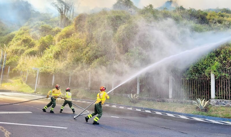 Incendio en el Itchimbía