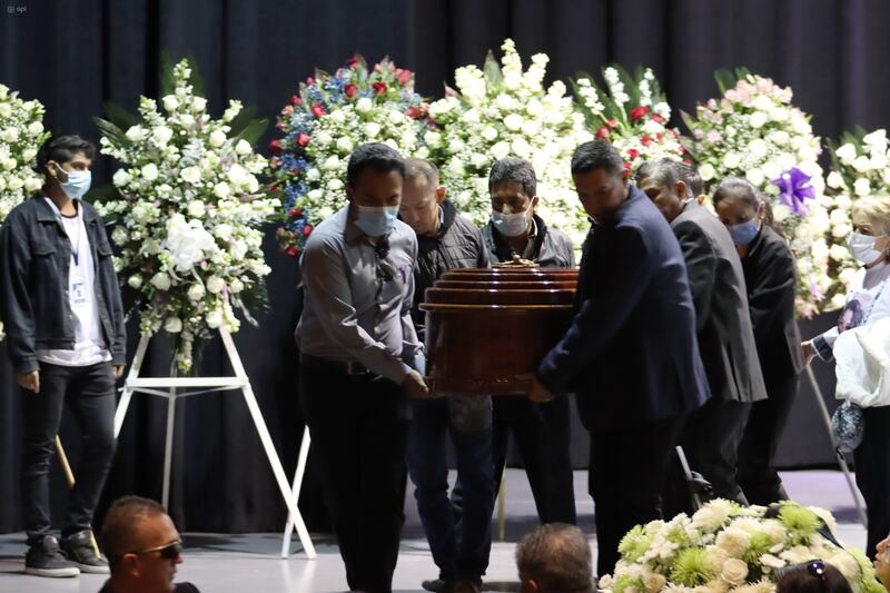 Traslado de los restos de María Belén Bernal al Camposanto Monteolivo desde el teatro de la Universidad Central.