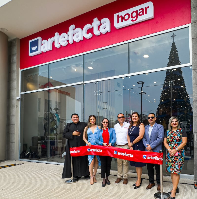 Apertura de la primera tienda a nivel nacional de Artefacta Hogar en Machala