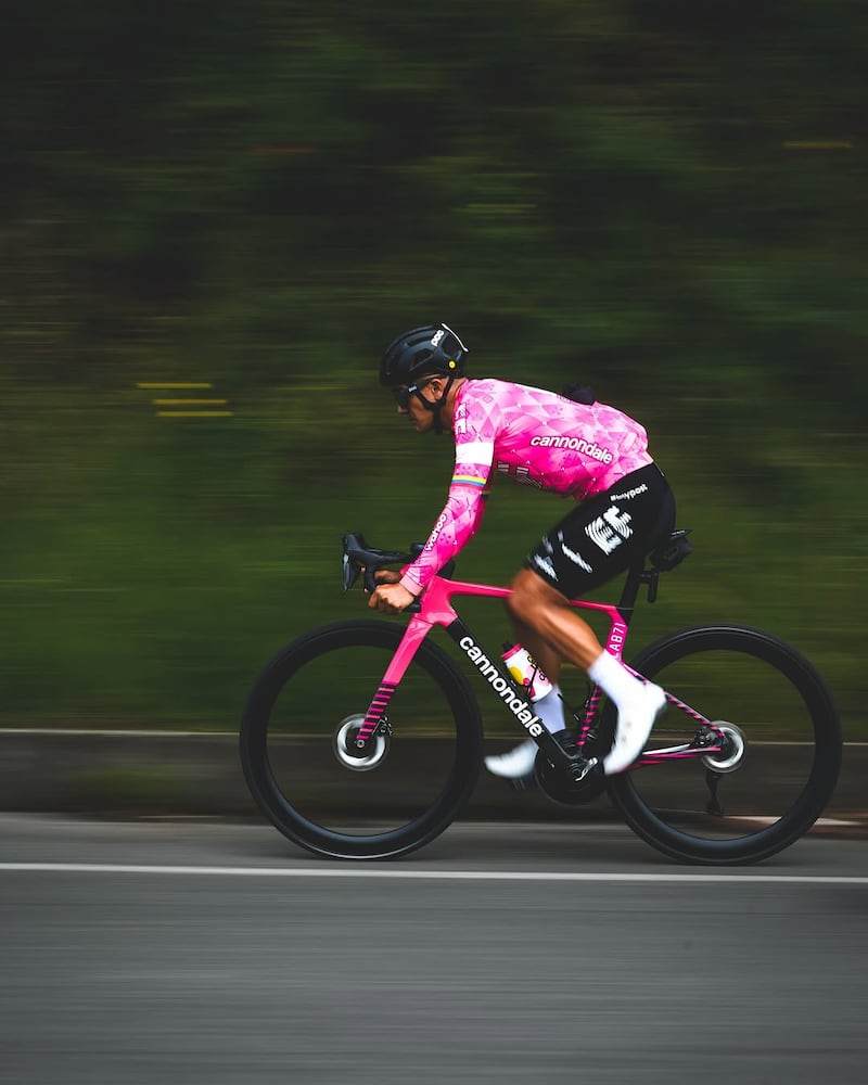 Richard Carapaz competirá en el Giro de Italia.