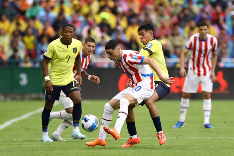 Kendry Páez ante Paraguay