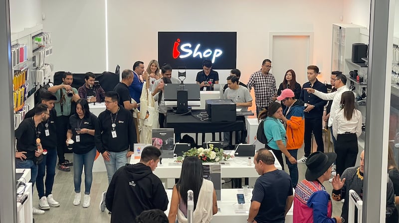 iShop abre su nueva tienda en Ecuador