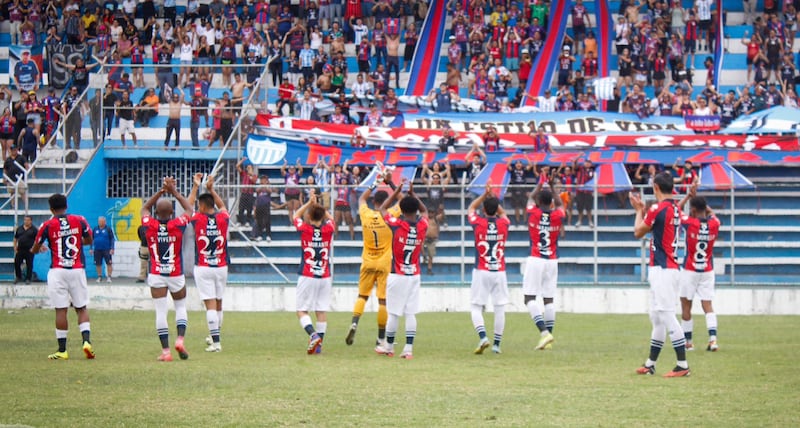 Deportivo Quito ante Toreros