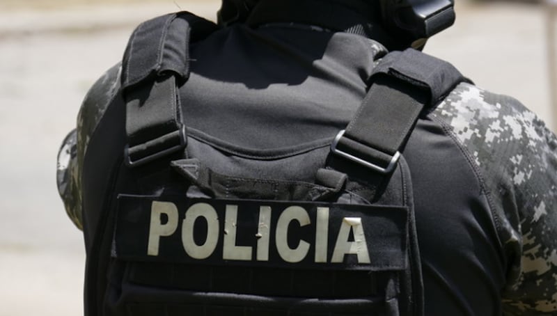 Policías fueron procesados por su presunta participación en ejecución extrajudicial contra un ciudadano extranjero