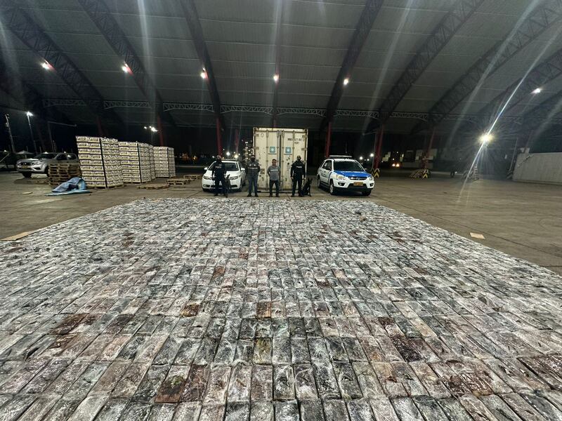 ¡Golpe al ‘narco’! Policía decomisó USD 145 millones en cocaína, en El Oro