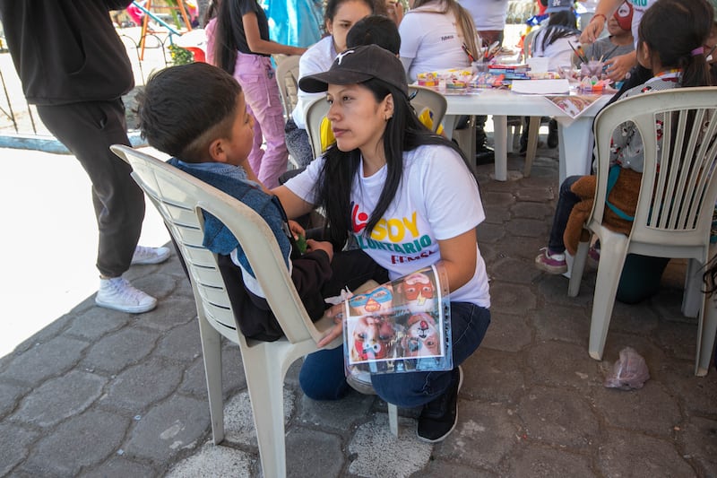 Como parte del programa ‘Infancia Saludable’, FEMSA Salud y REDNI brindaron atención integral a 91 niños en Zumbahua.