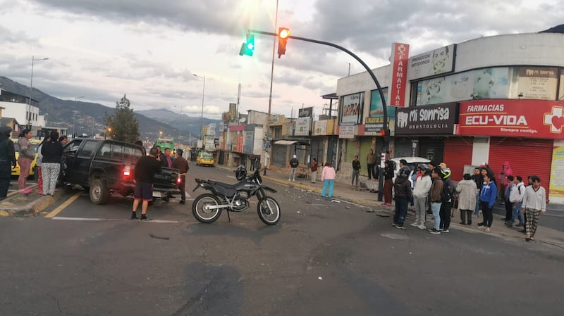 Accidente de tránsito en la avenida Guayasamín