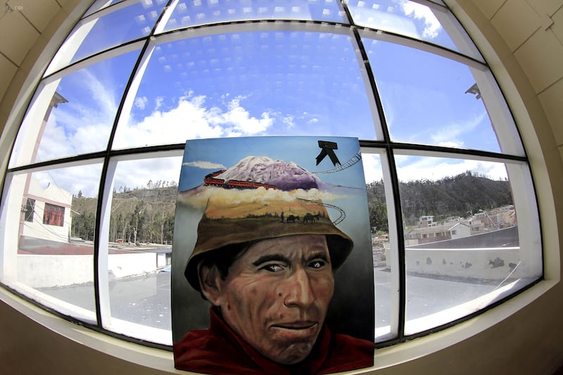 Guano, Ecuador. 11 de octubre de 2024. En el Salón de la ciudad del Municipio del Cantón Guano, se lleva a cabo el funeral de Baltazar Uscha.