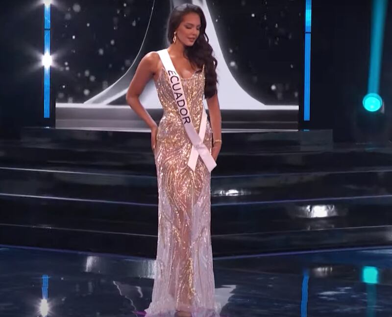 Traje de gala de Miss Ecuador, Delary Stoffers, en la preliminar del Miss Universo 2023