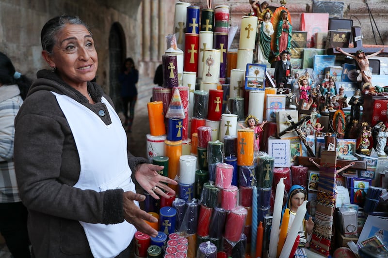 Cuenca elude los apagones por la Cumbre Iberoamericana mientras Ecuador sigue a media luz