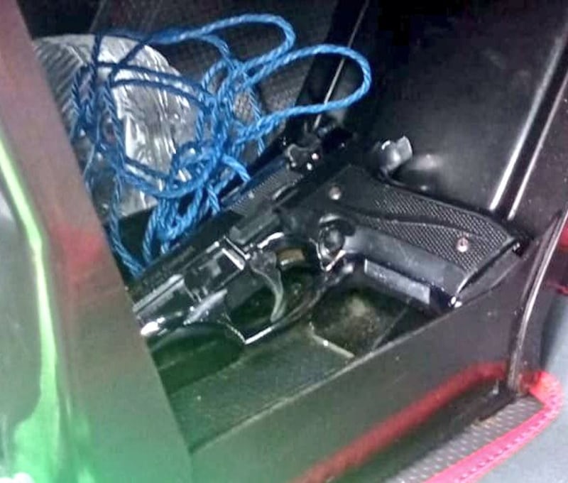 Sujetos amenazaron con un arma de fuego a conductor y le intentaron robar su camión