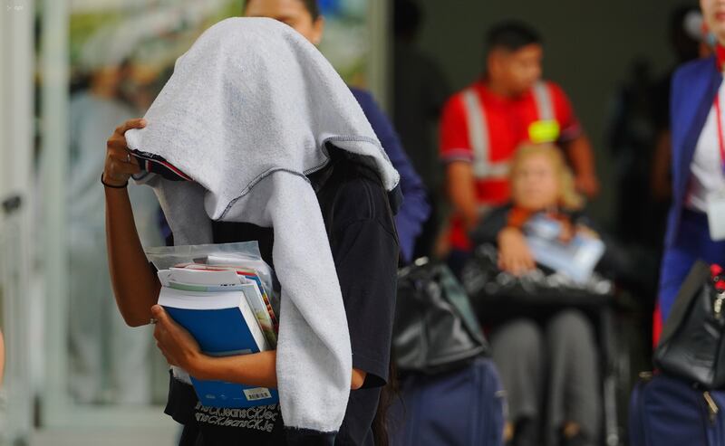 Guayaquil, martes 04 de febrero del 2025
En el vuelo CTR OAE30 desde 	Alexandria, arribo a Guayaquil un nuevo grupo de compatriotas deportados de los Estados Unidos.