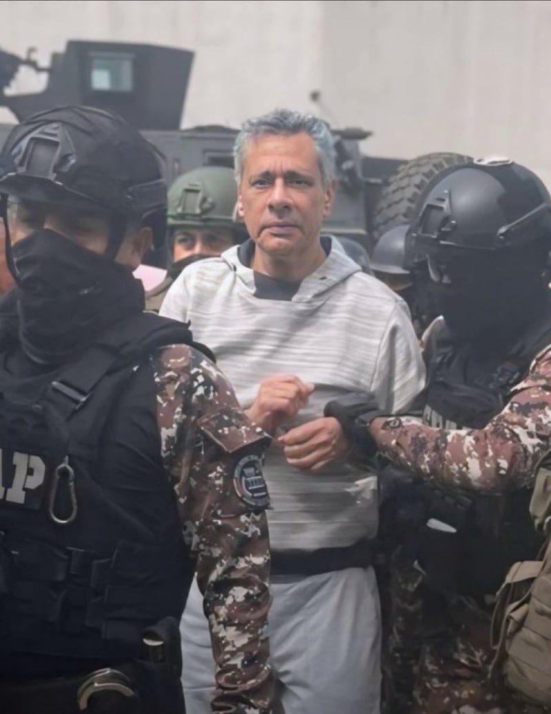 Estado de Jorge Glas después de ser detenido