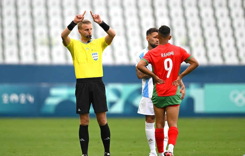 Papelón olímpico: VAR le anuló gol a Argentina tras dos horas en Paris 2024