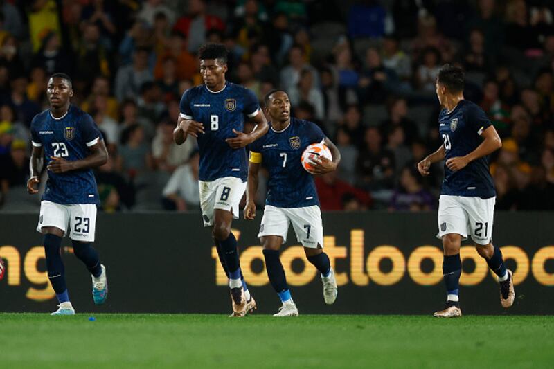 Pervis Estupiñán festeja su gol de penal con Ecuador ante Australia