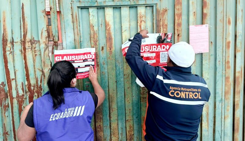 Clausuran centro de rehabilitación clandestino en Quito con armas y menores en riesgo