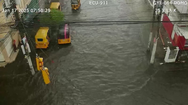 Guayaquil amaneció inundada por las precipitaciones