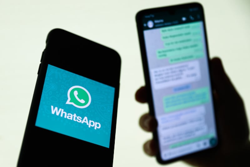 ¿Se implementará el tercer visto en WhatsApp?