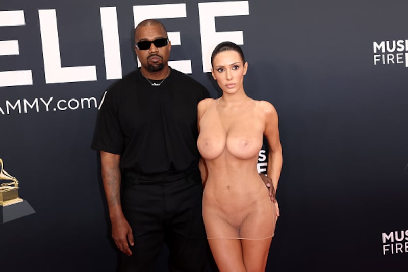 Kanye West y Bianca Censori.