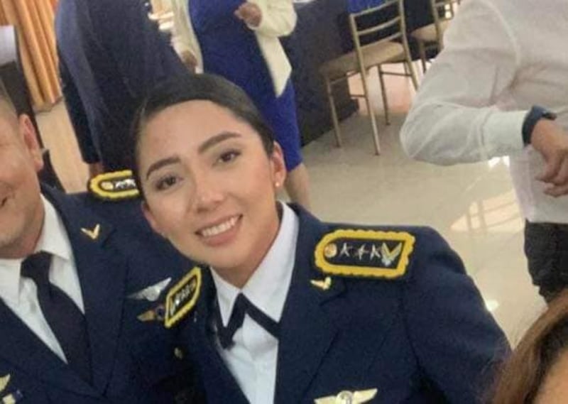 La capitana Diana Estefanía Ruiz Solís era la primer mujer en Ecuador en volar un avión supersónico