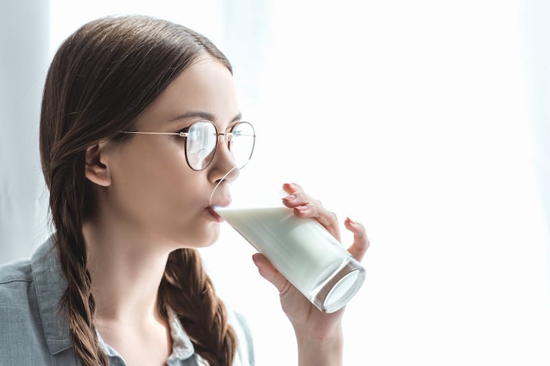 Durante la adolescencia, la leche sigue siendo un alimento clave para mantener un adecuado desarrollo muscular y salud ósea